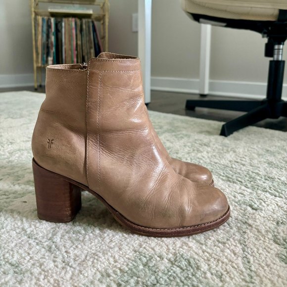 frye addie inside zip